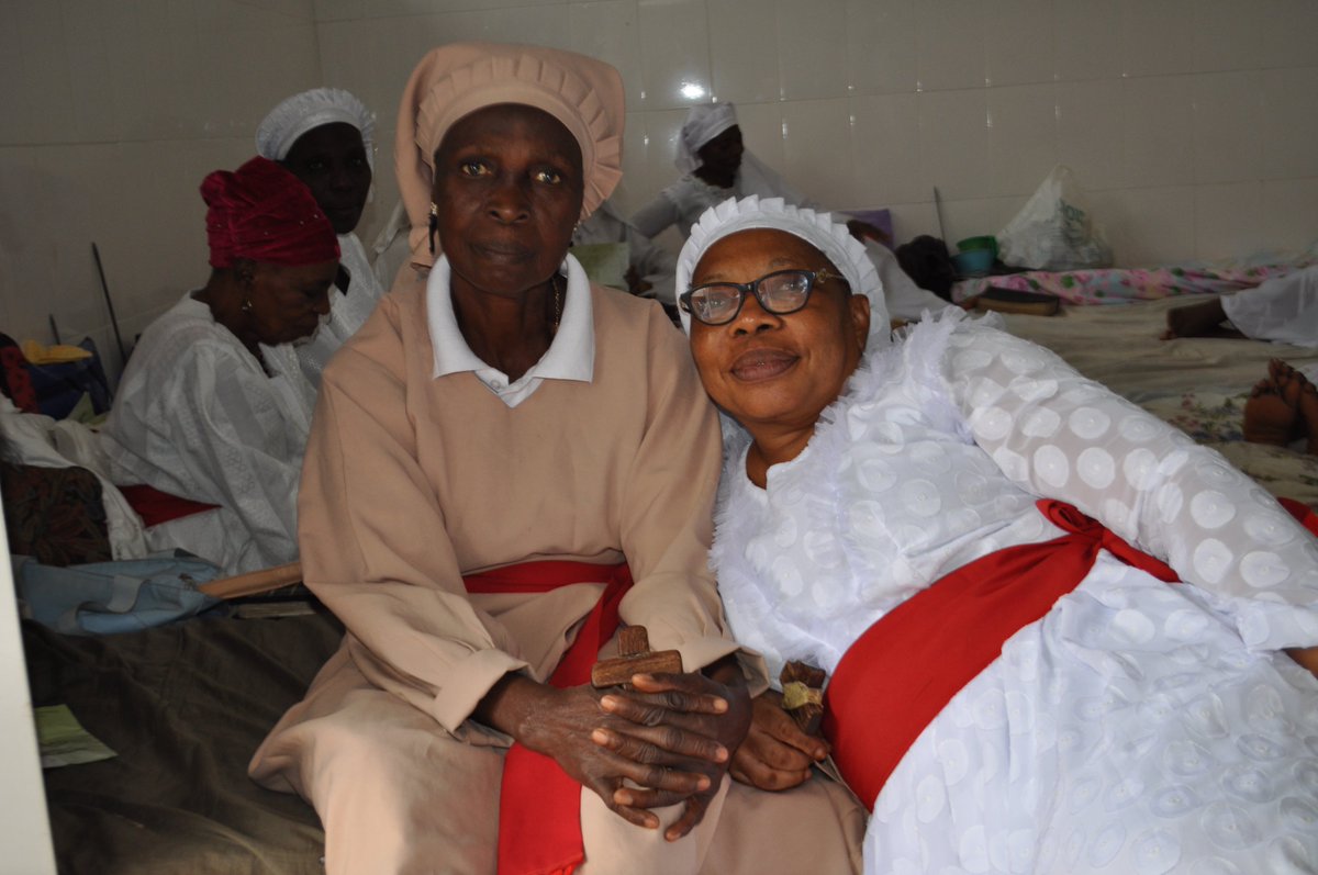 [twitter.com][400]EDDnYMCWkAEeTjn